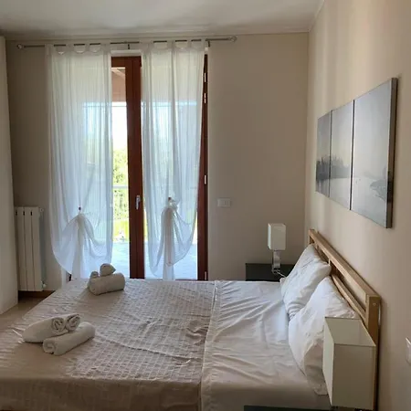 Apartamento Urban 21 Pool Desenzano del Garda